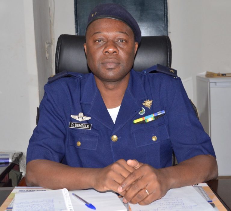 general-daouda-dembele-armee-air-malienne-ched-directeur-patron-poursuite-envol-vecteur-aerien-biographie